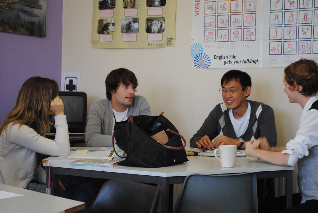 English Class (Intermediate)