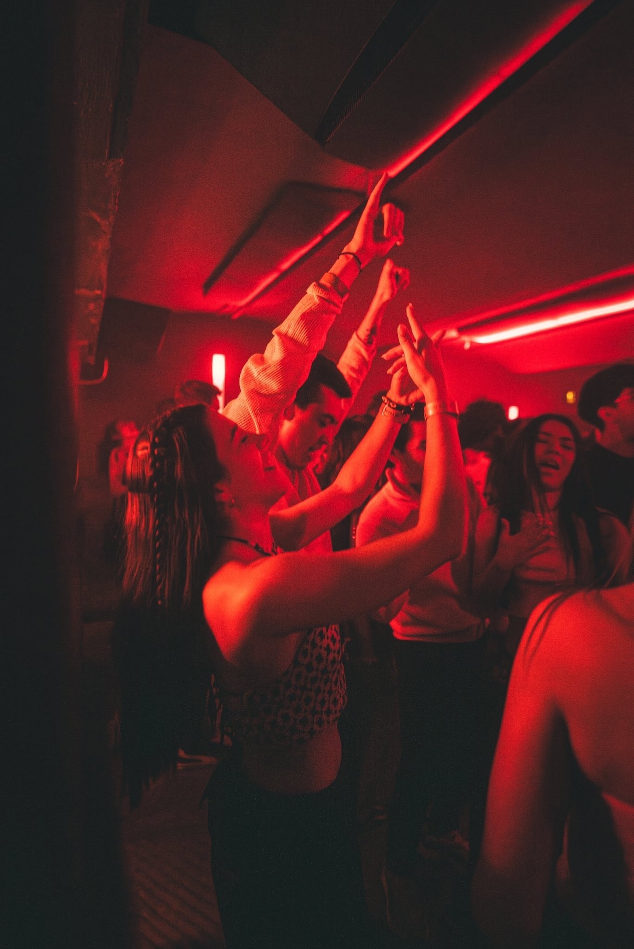 UNA NOCHE EN MEDELLÍN