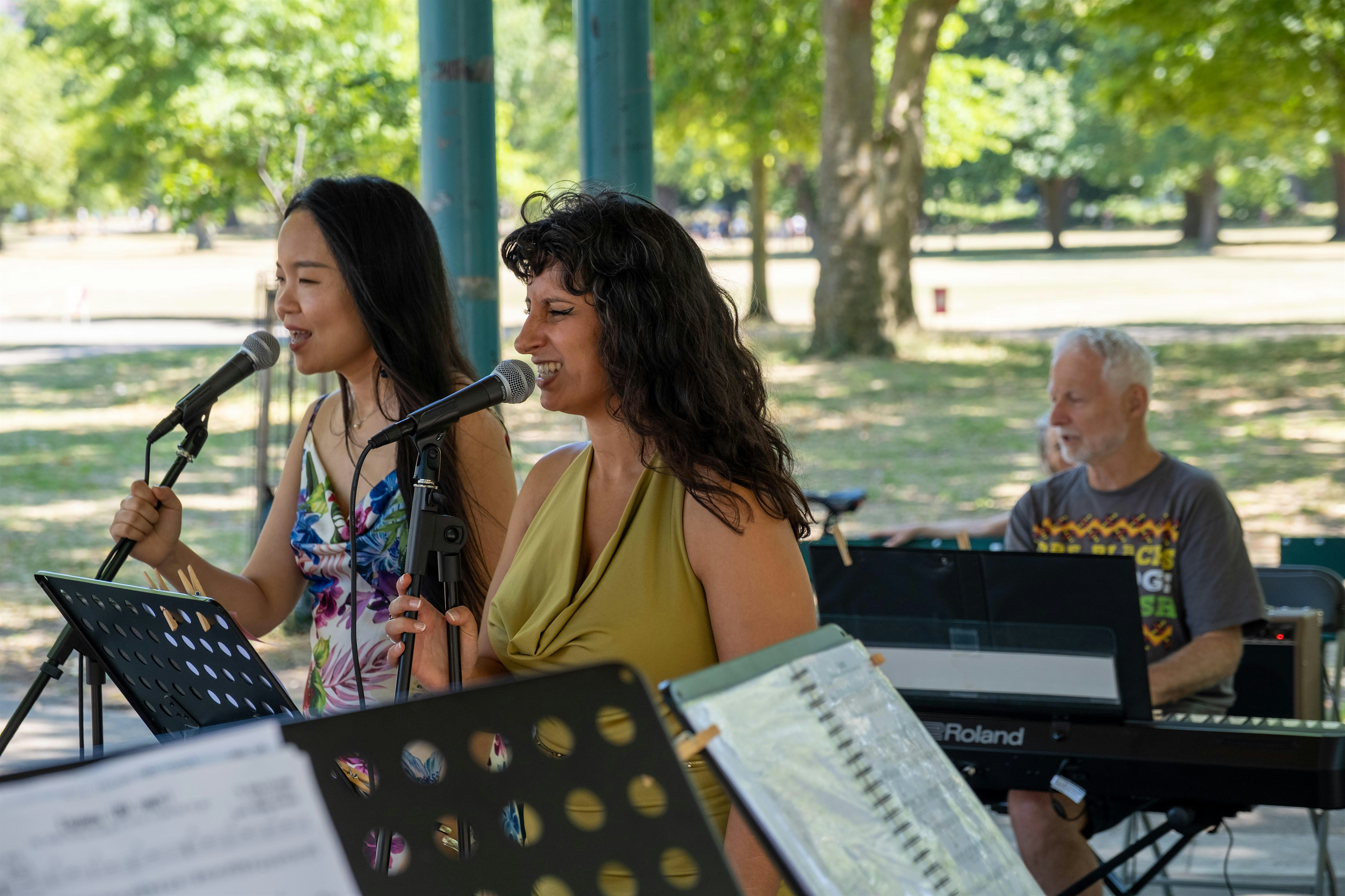 Bohemian Night: Jazz music, poetry and fashion