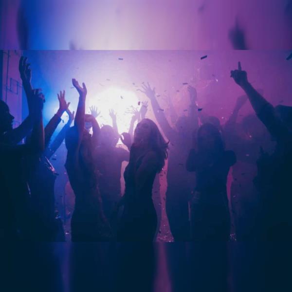 Rooftop Party– White Saint Tropez