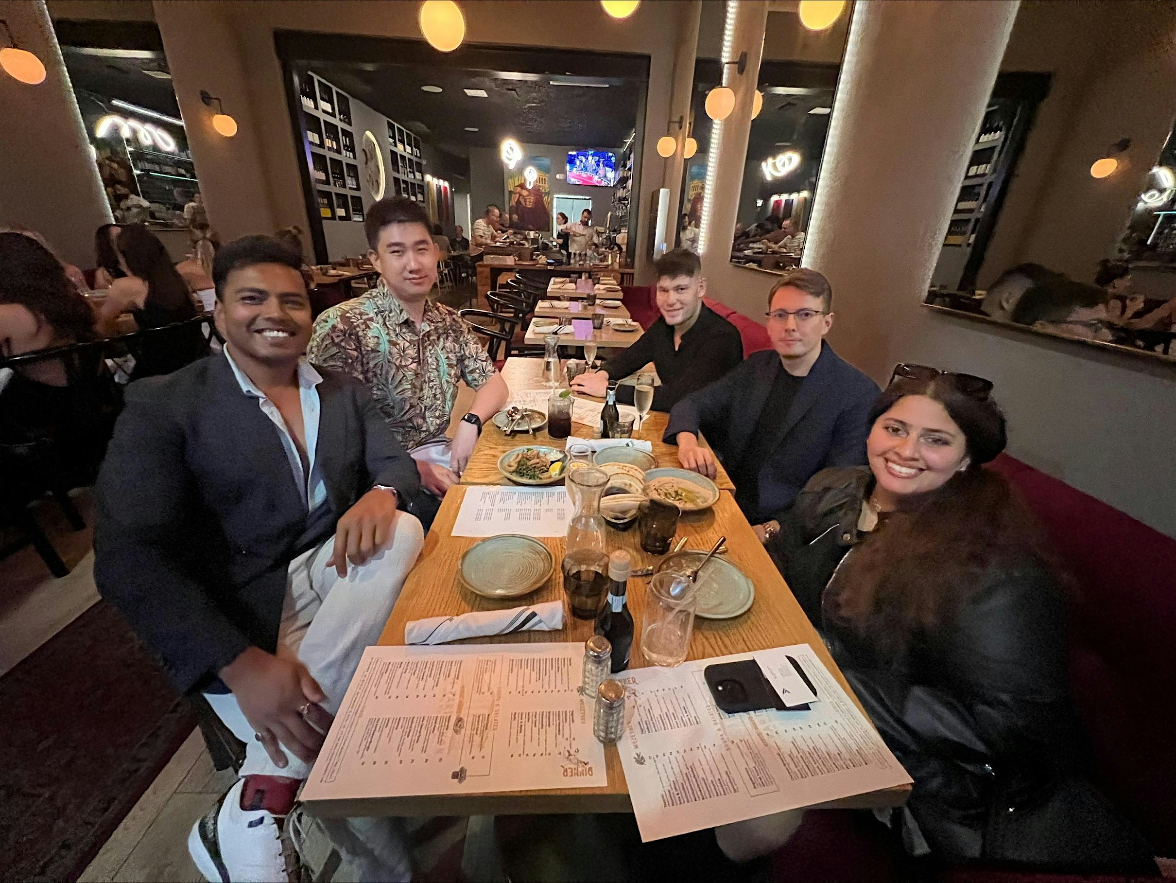 The Comeunity Project: Prague | 20's Dinner